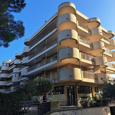 Appartamento - Terrazzo Vivibile Vista Mare, Wi-Fi Gratuito Vallecrosia Ngoại thất bức ảnh