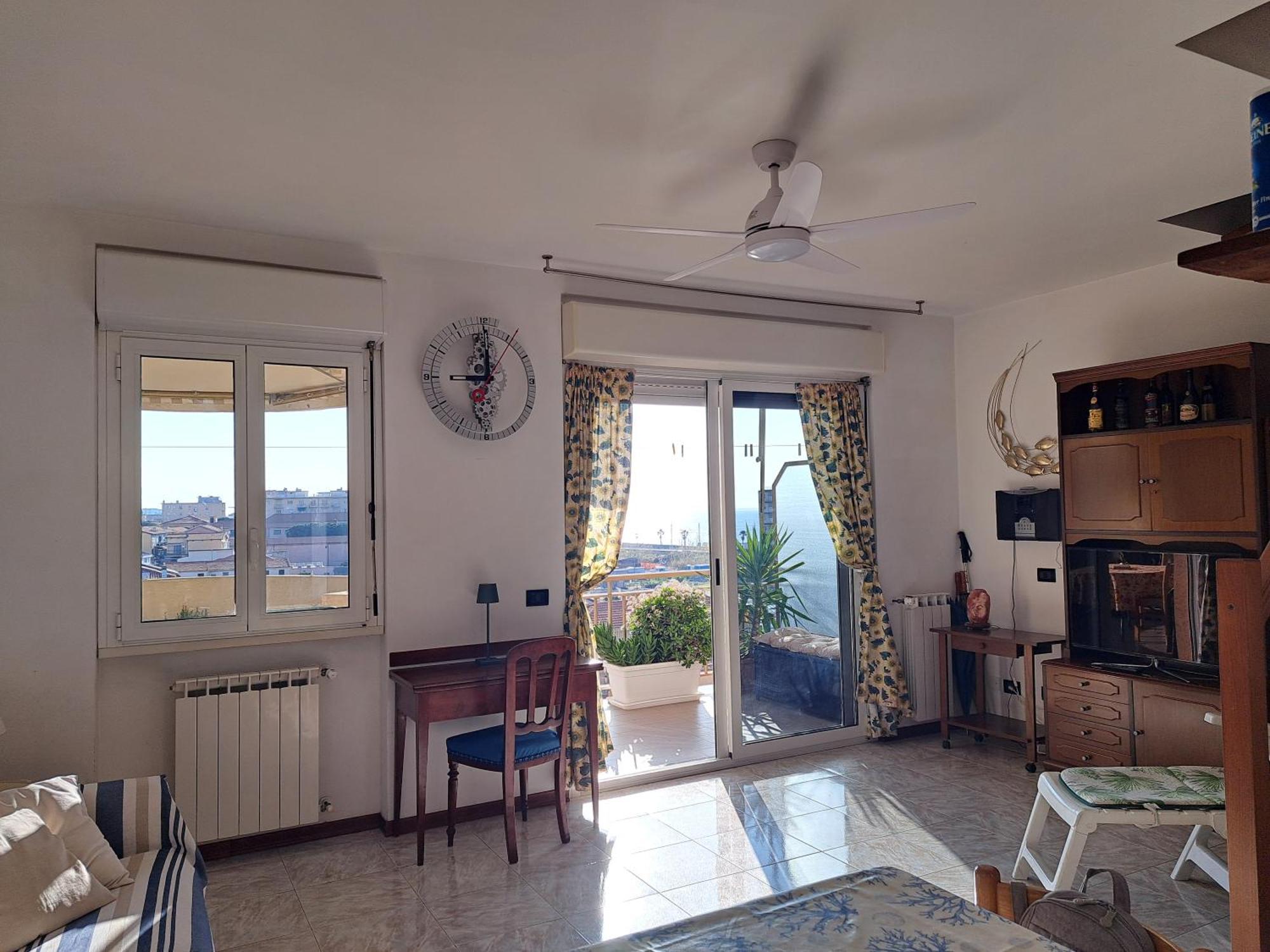 Appartamento - Terrazzo Vivibile Vista Mare, Wi-Fi Gratuito Vallecrosia Ngoại thất bức ảnh